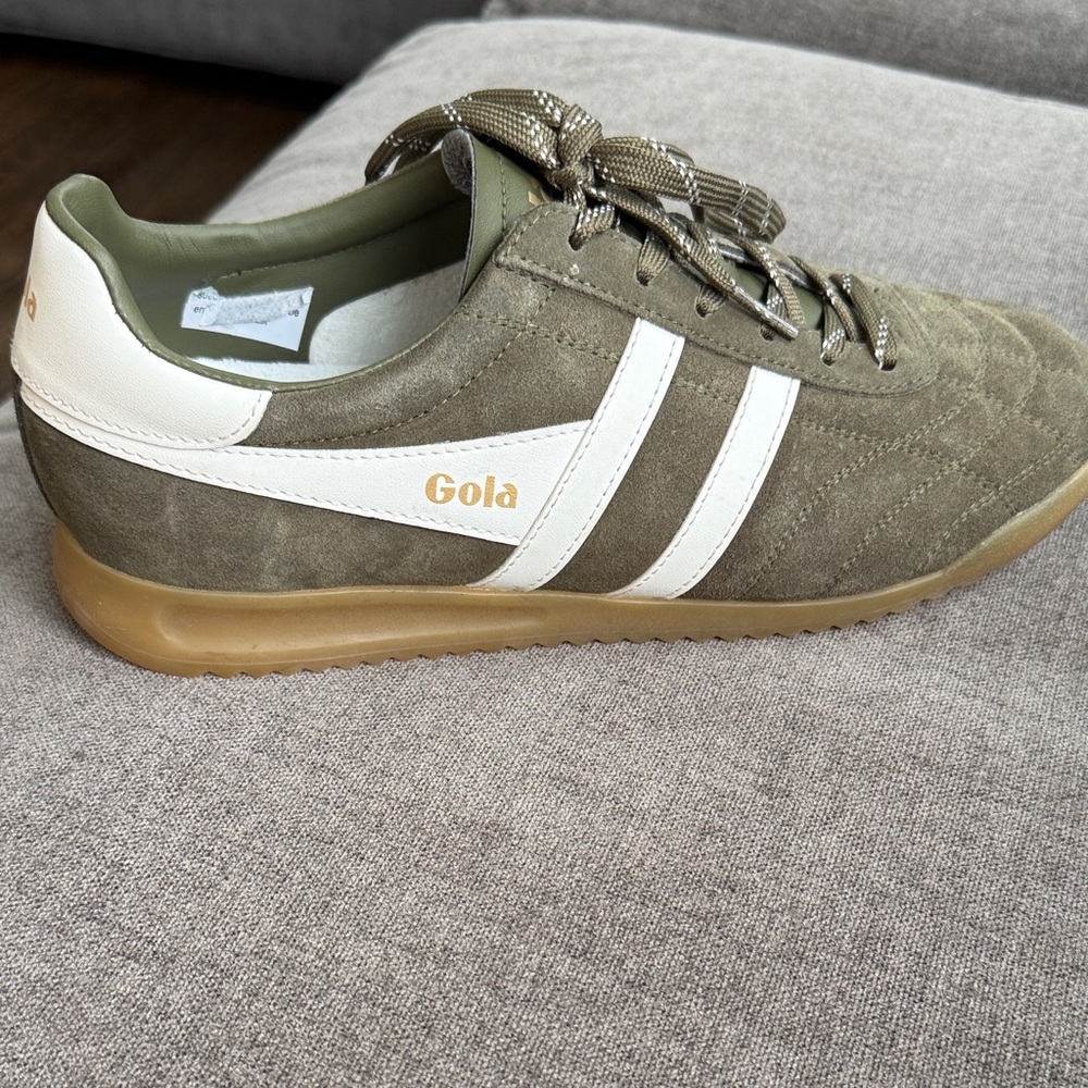 Gola women’s Olive Green Sneakers